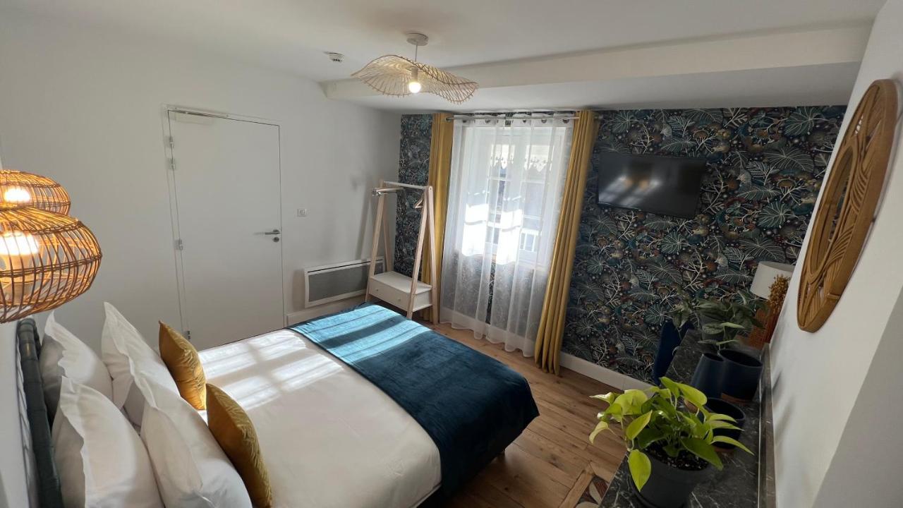 Jardin Bleu - Chambres D'Hotes Сен-Жирон Екстериор снимка